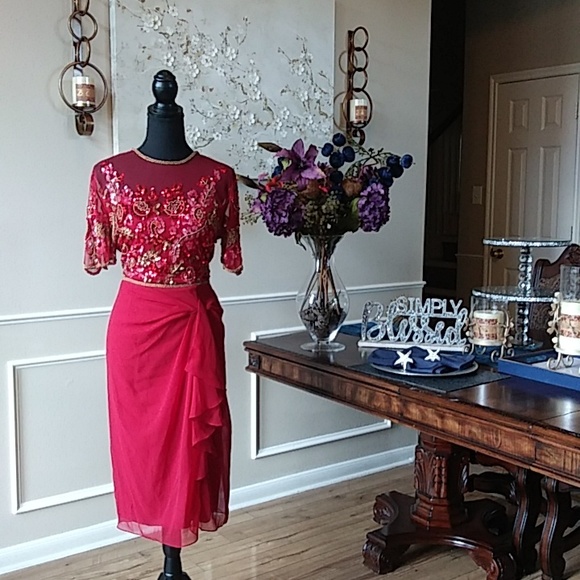 NWT Spectacular Red Illusions Cocktail Dress By Virgos Lounge. Size 8 - Picture 8 of 16